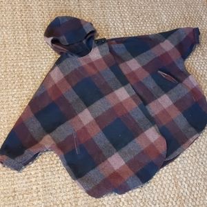 VINTAGE Wool Poncho - VERY Warm!